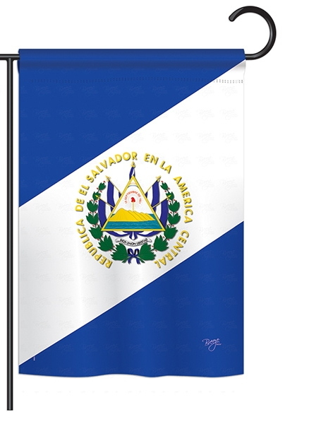 El Salvador Garden Flag